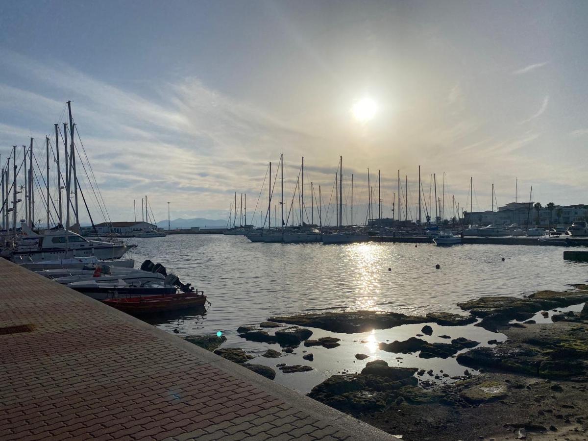 I Fenicotteri - Appartamenti Sul Mare Calasetta Exterior foto