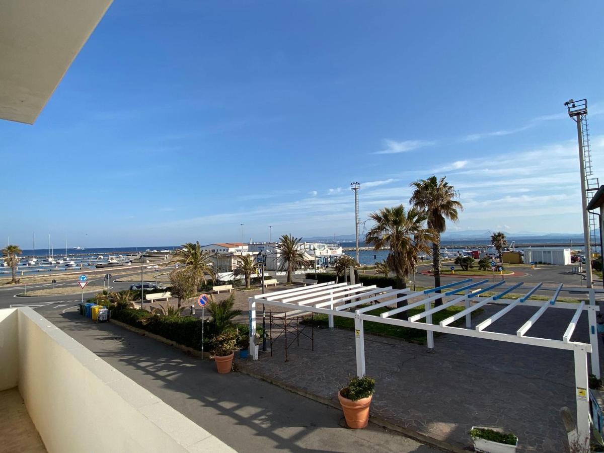 I Fenicotteri - Appartamenti Sul Mare Calasetta Exterior foto