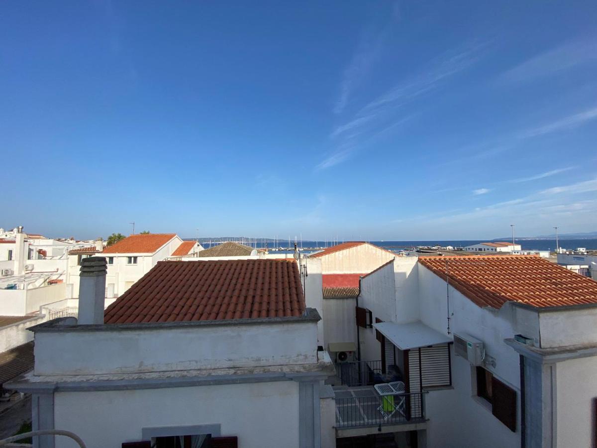 I Fenicotteri - Appartamenti Sul Mare Calasetta Exterior foto
