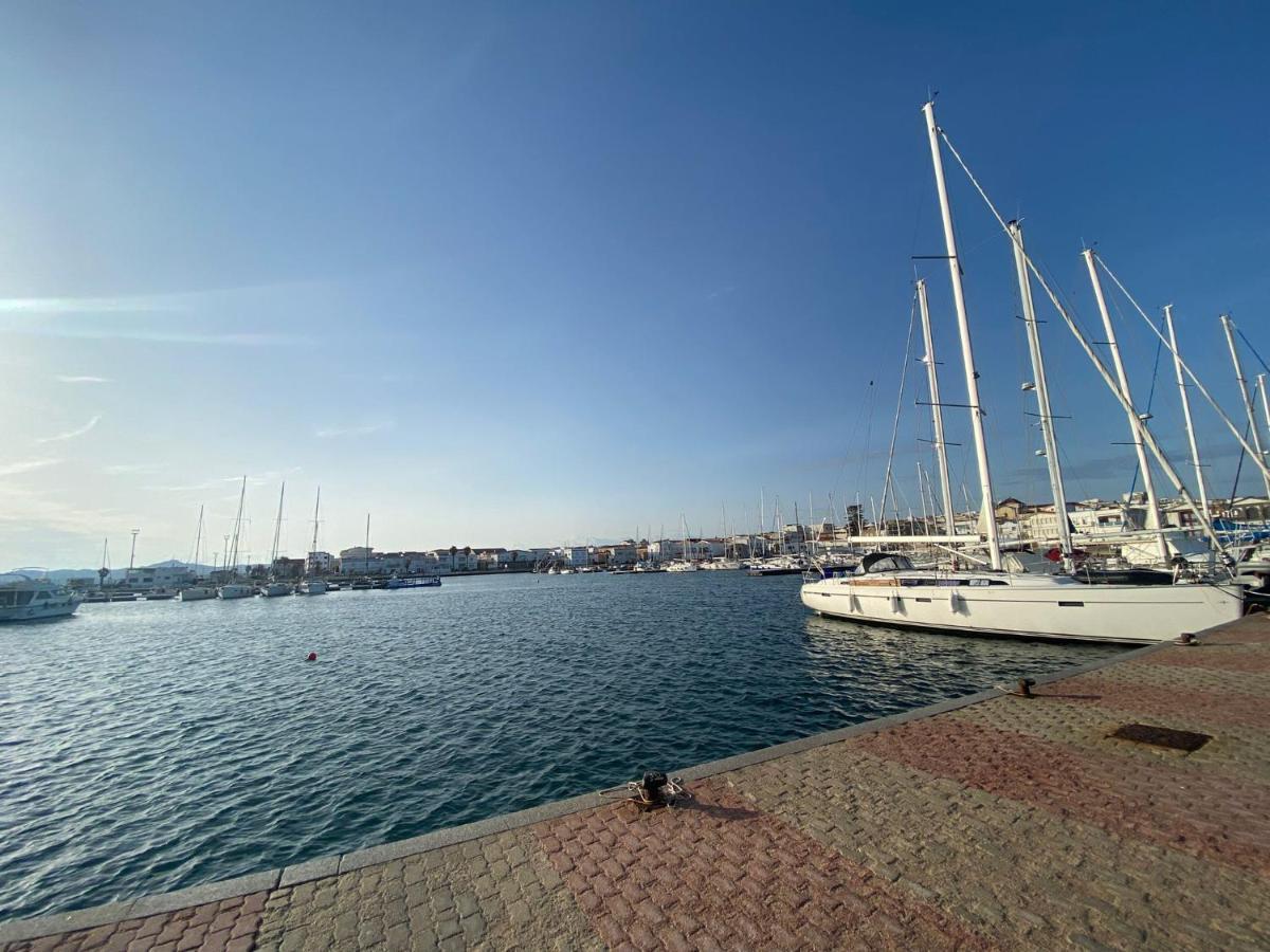 I Fenicotteri - Appartamenti Sul Mare Calasetta Exterior foto